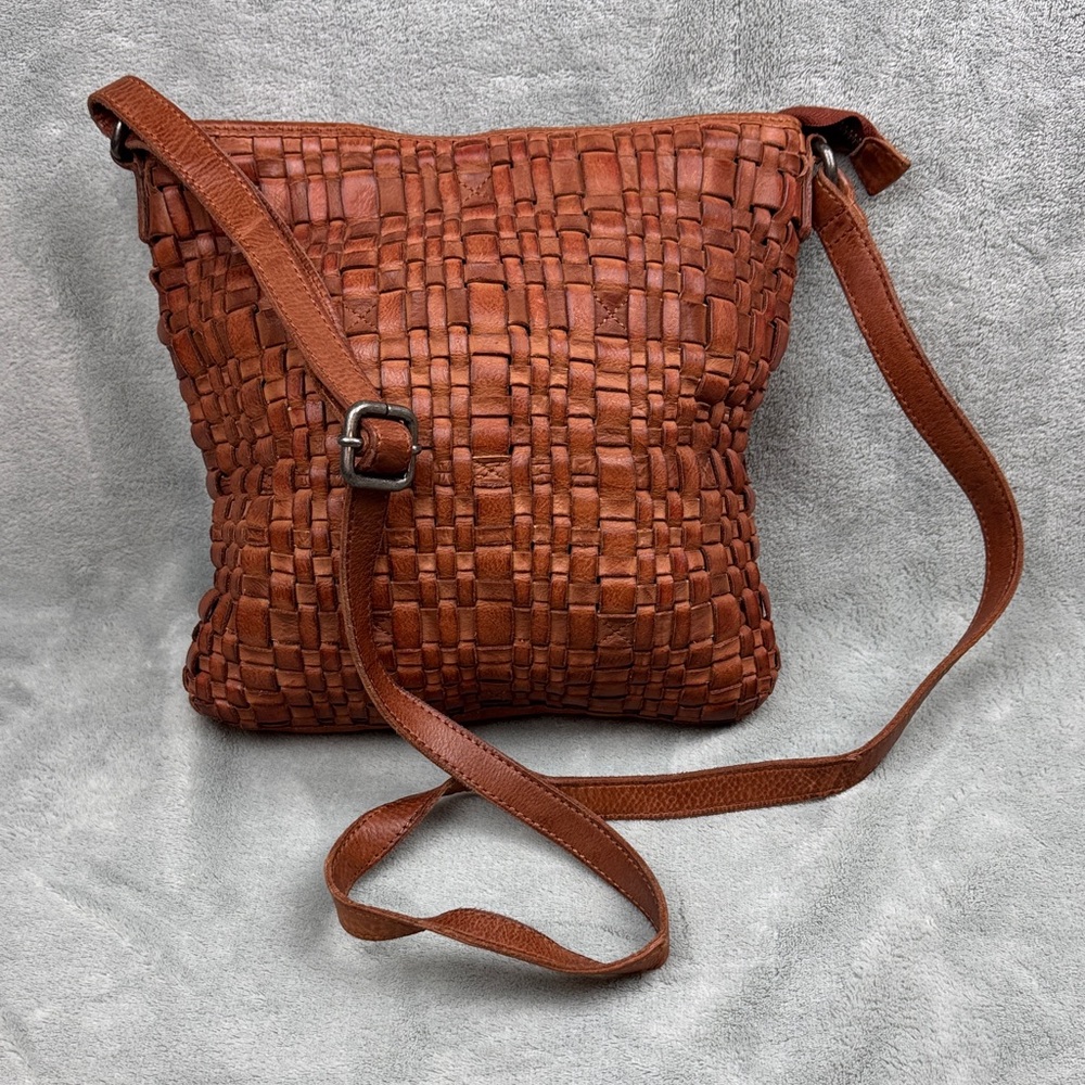 Vilenca Holland genuine leather Woven Crossbody Hobo Brown